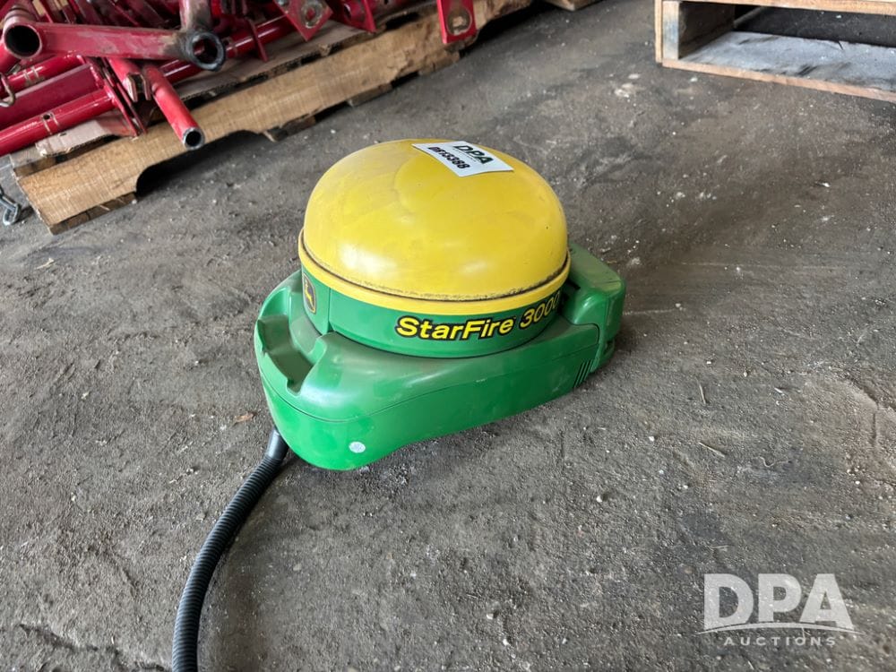 John Deere StarFire 3000 Equipment Image0