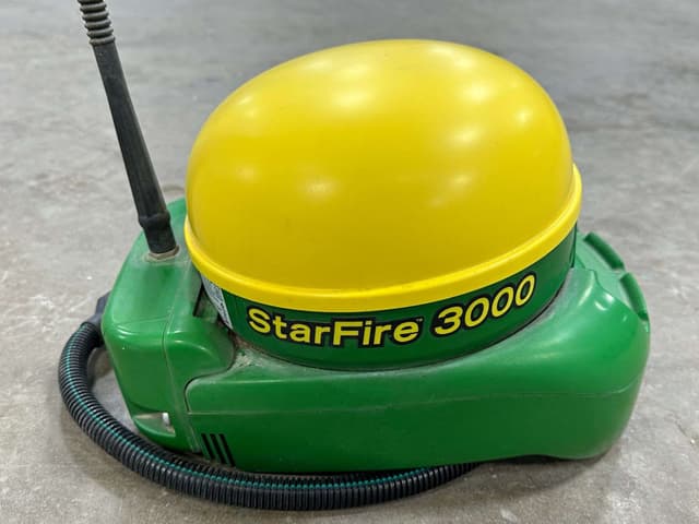 Image of John Deere StarFire 3000 equipment image 1