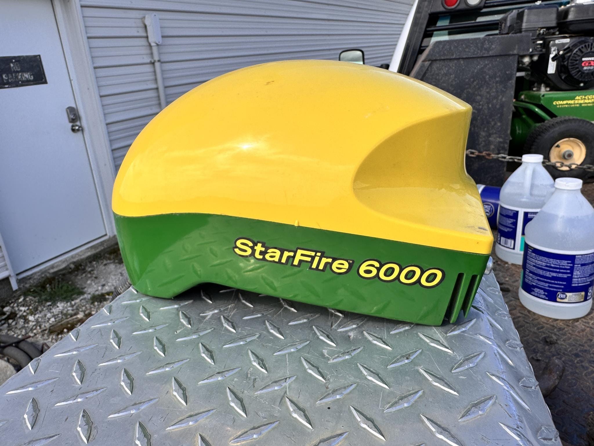 John Deere StarFire 6000 Equipment Image0