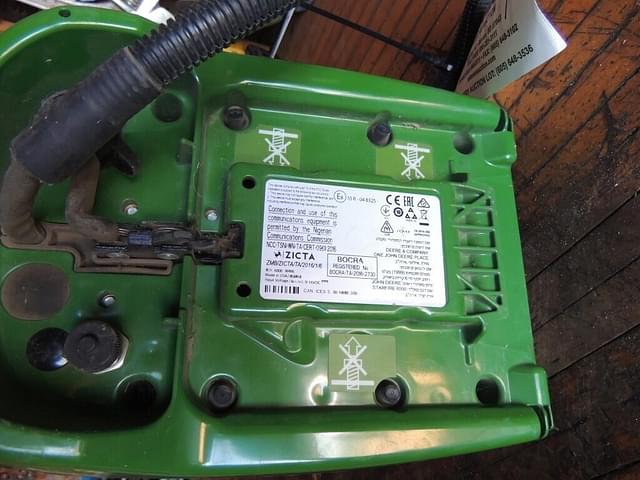 Image of John Deere StarFire 6000 equipment image 2