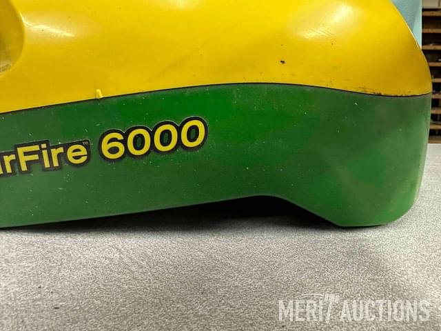 Image of John Deere StarFire 6000 equipment image 3