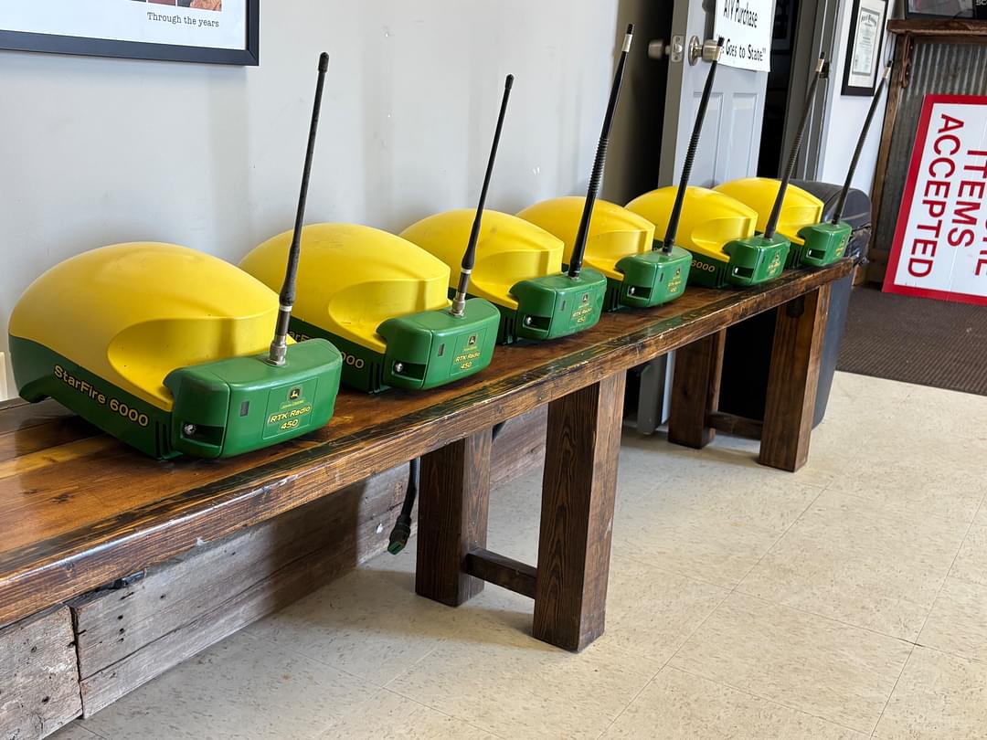 Image of John Deere StarFire 6000 Primary Image