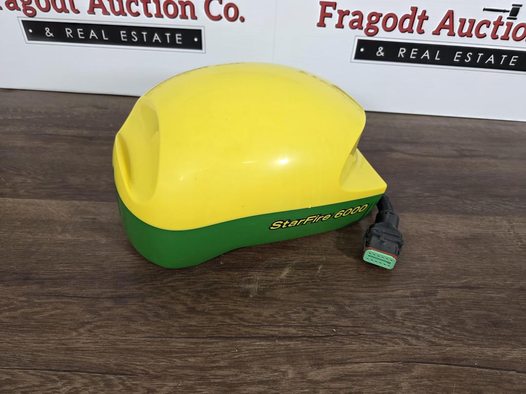 Image of John Deere StarFire 6000 Primary image