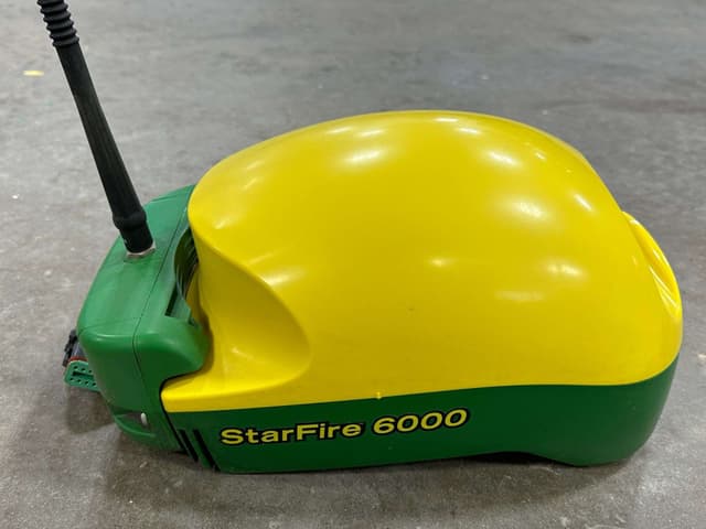Image of John Deere StarFire 6000 equipment image 1