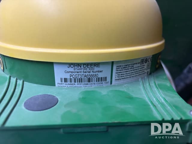 Image of John Deere StarFire 3000 equipment image 3