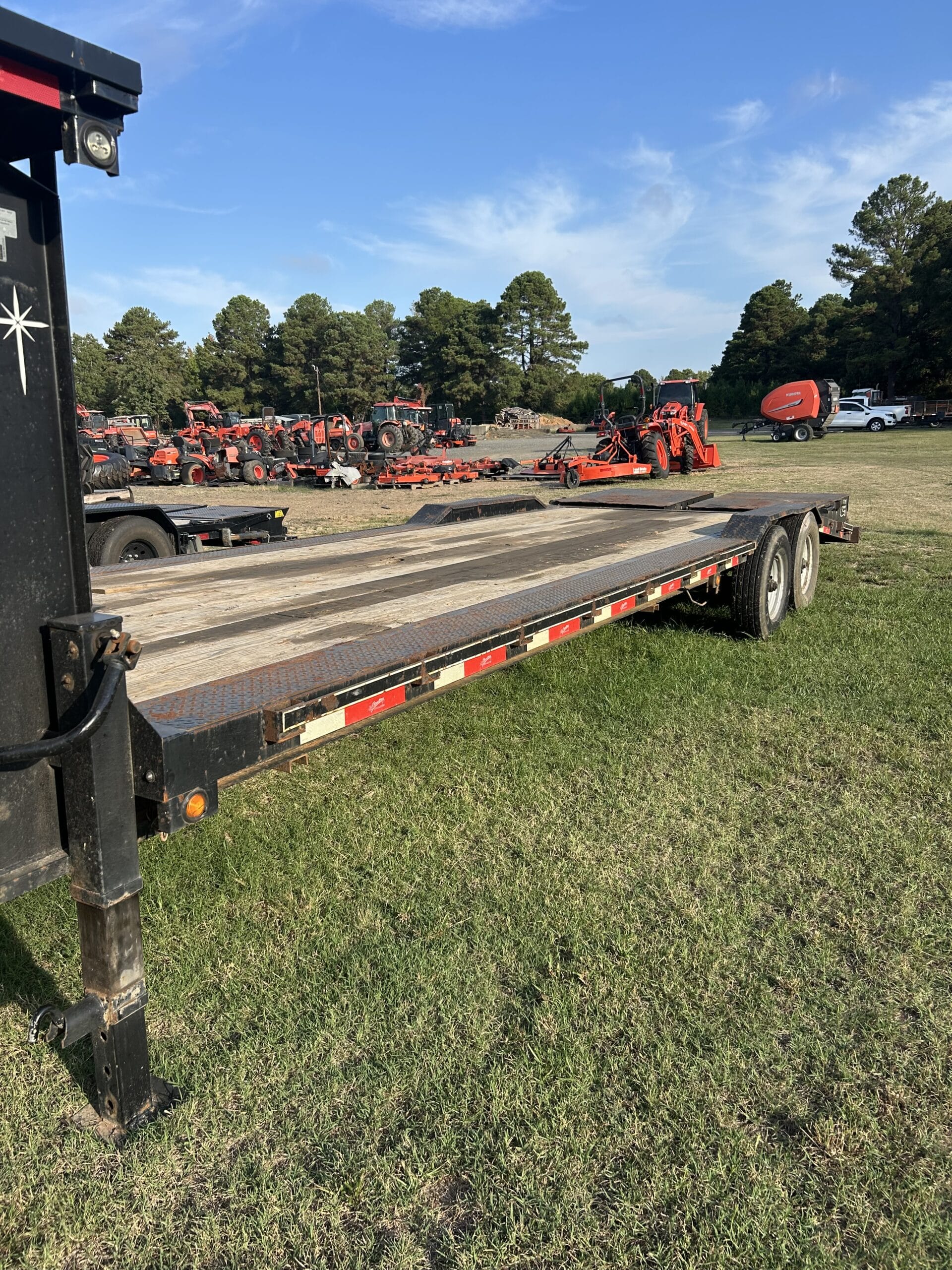 2022 Starlite Gooseneck Equipment Image0