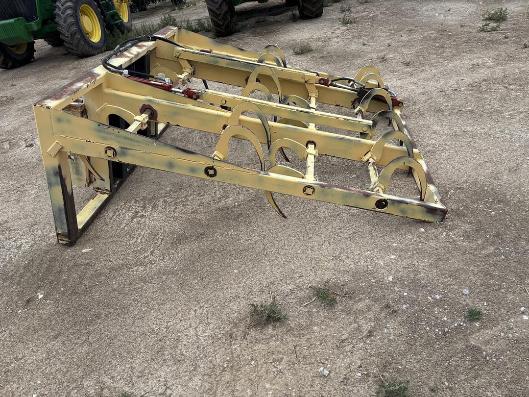 Image of Steffen Systems Bale Grapple Image 1