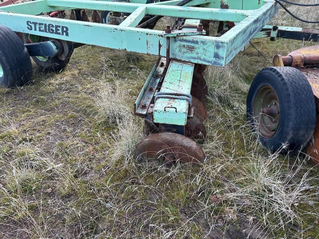 Image of Steiger 1715 equipment image 1