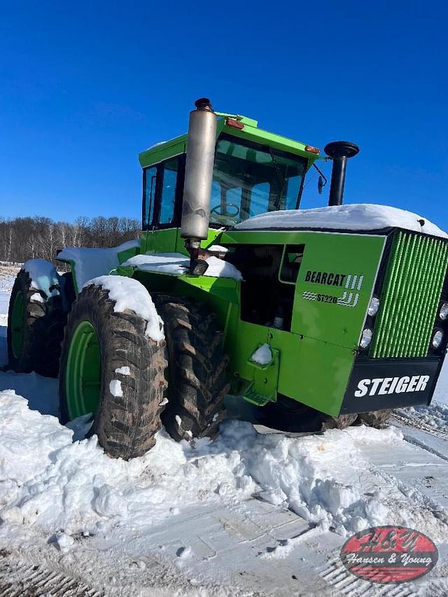 Image of Steiger Bearcat III ST-220 equipment image 1