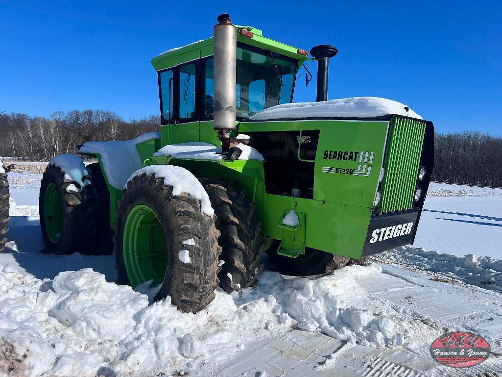 Image of Steiger Bearcat III ST-220 Primary image