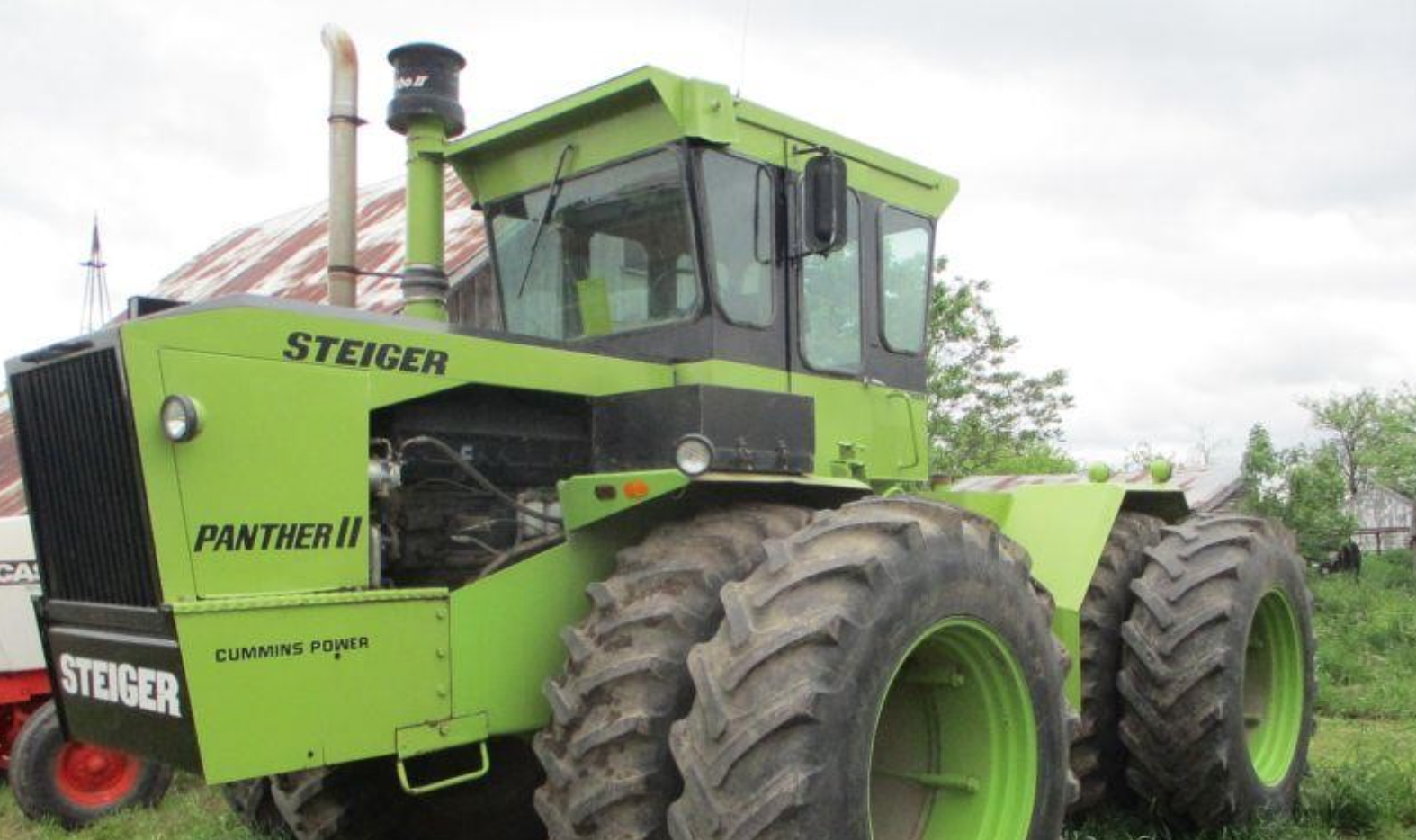 Main image Steiger Panther II ST-310