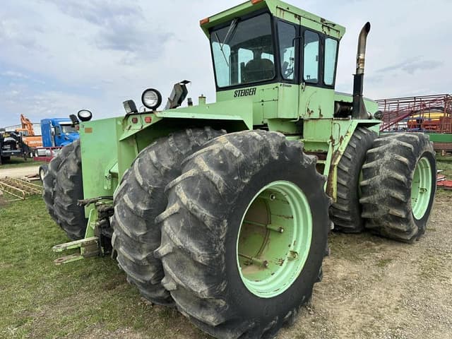 Image of Steiger Panther III ST-310 equipment image 4