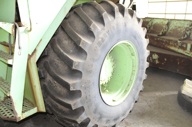 Image of Steiger Panther ST325 equipment image 4