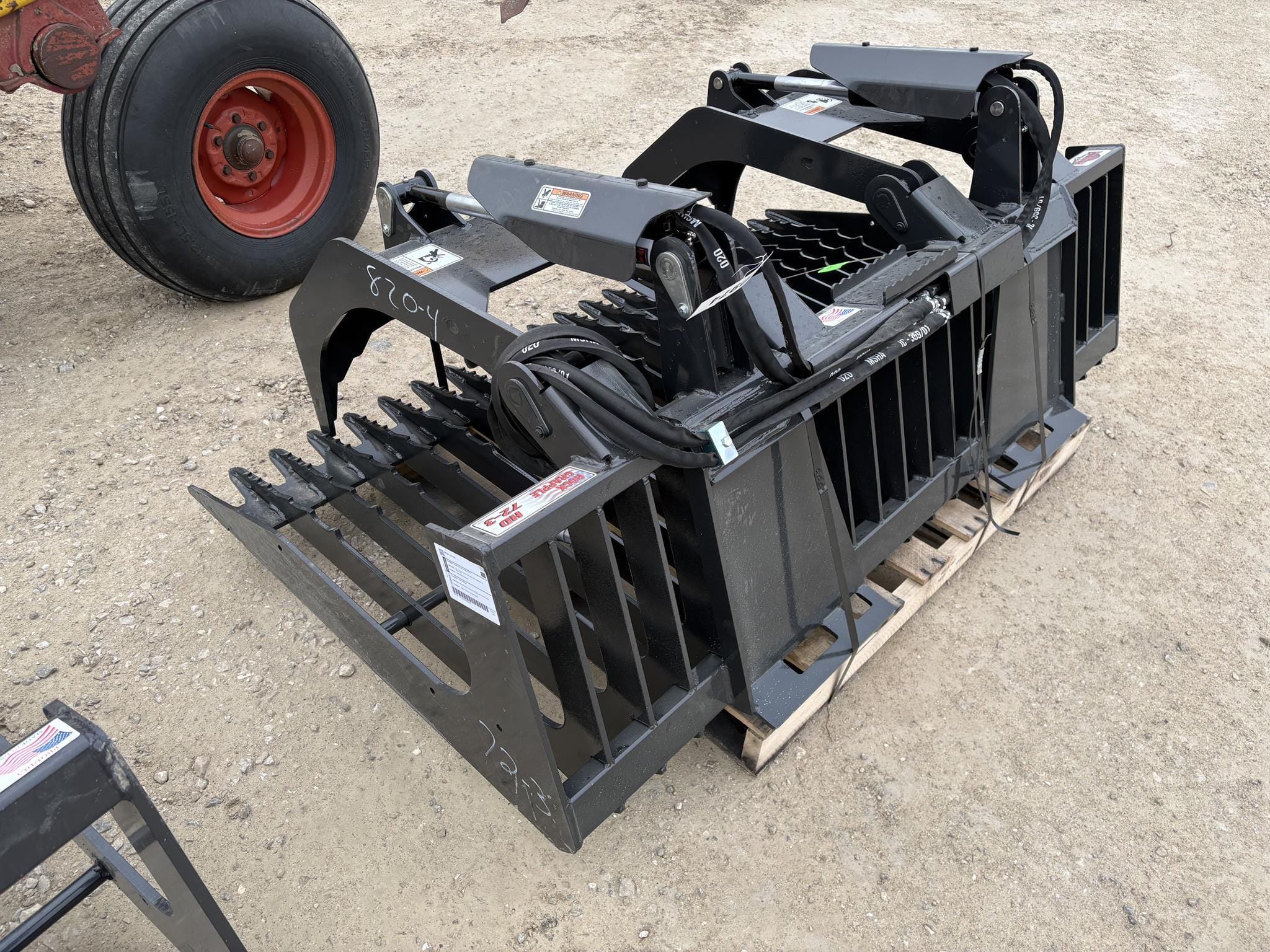 Stout HD72-3 Equipment Image0