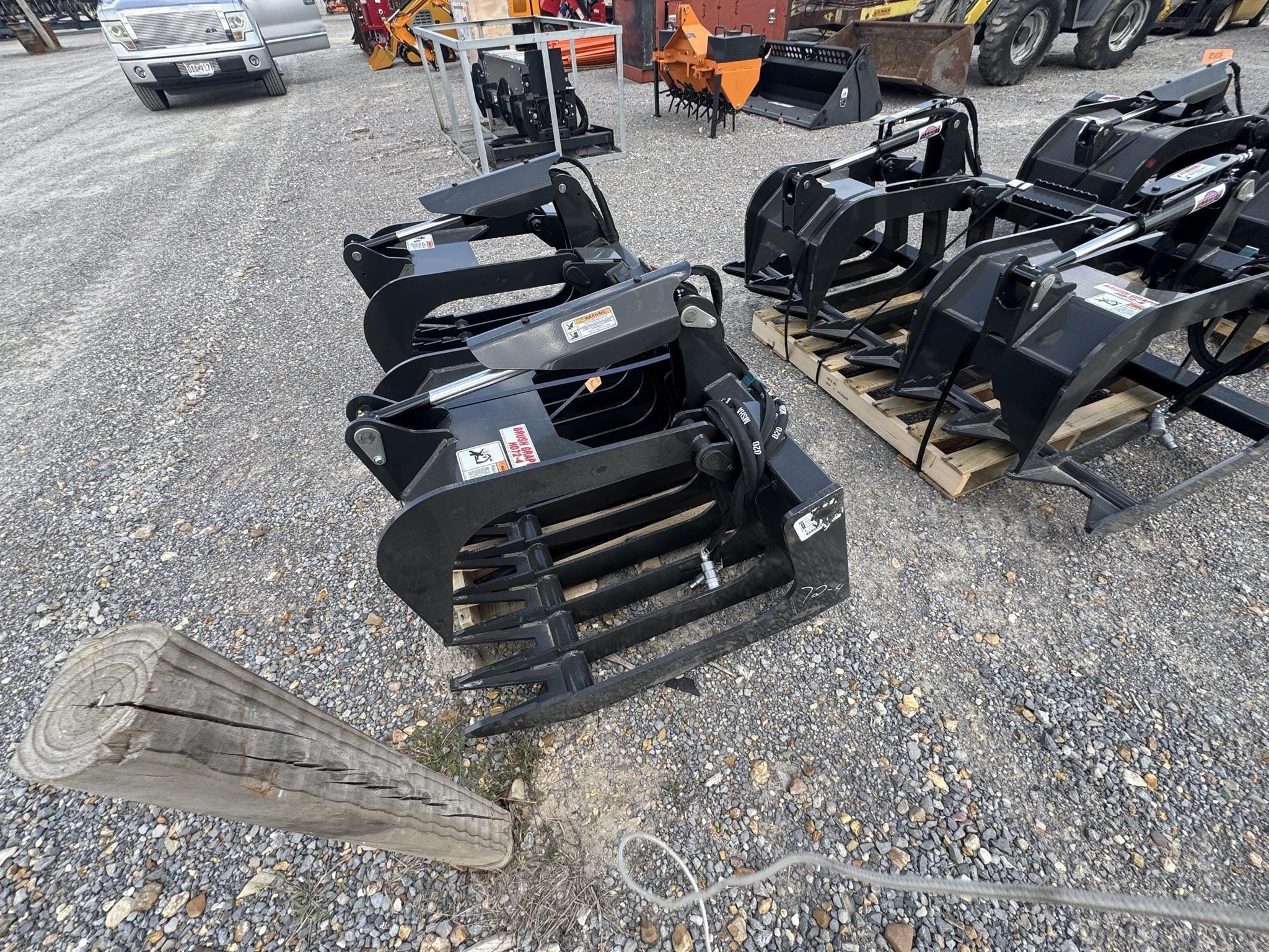 Stout HD72-4 Equipment Image0