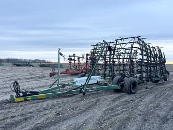 Main image Summers Undetermined