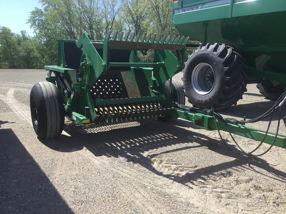 Summers 700 Equipment Image0