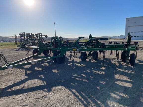 Summers Undetermined Equipment Image0