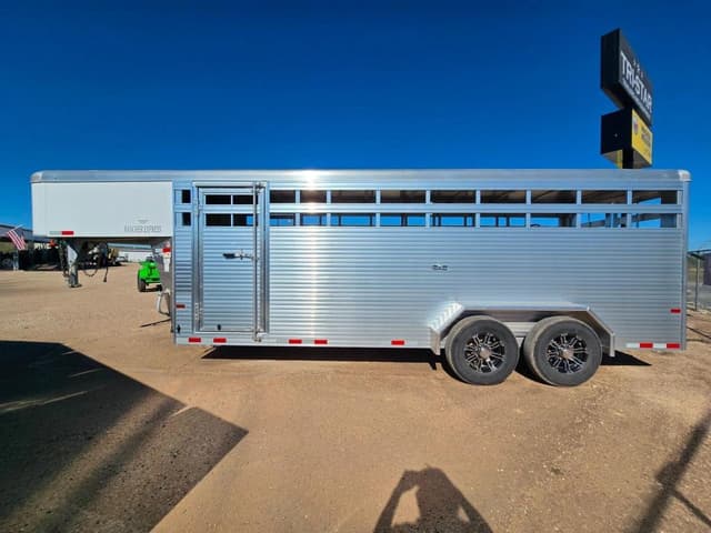 Image of Sundowner Rancher Express equipment image 4