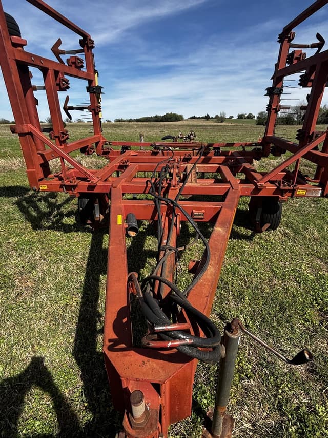 Image of Sunflower 2331 equipment image 3