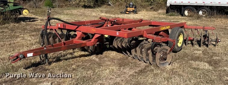 Sunflower 1211 Equipment Image0