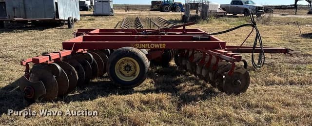 Image of Sunflower 1211 equipment image 3