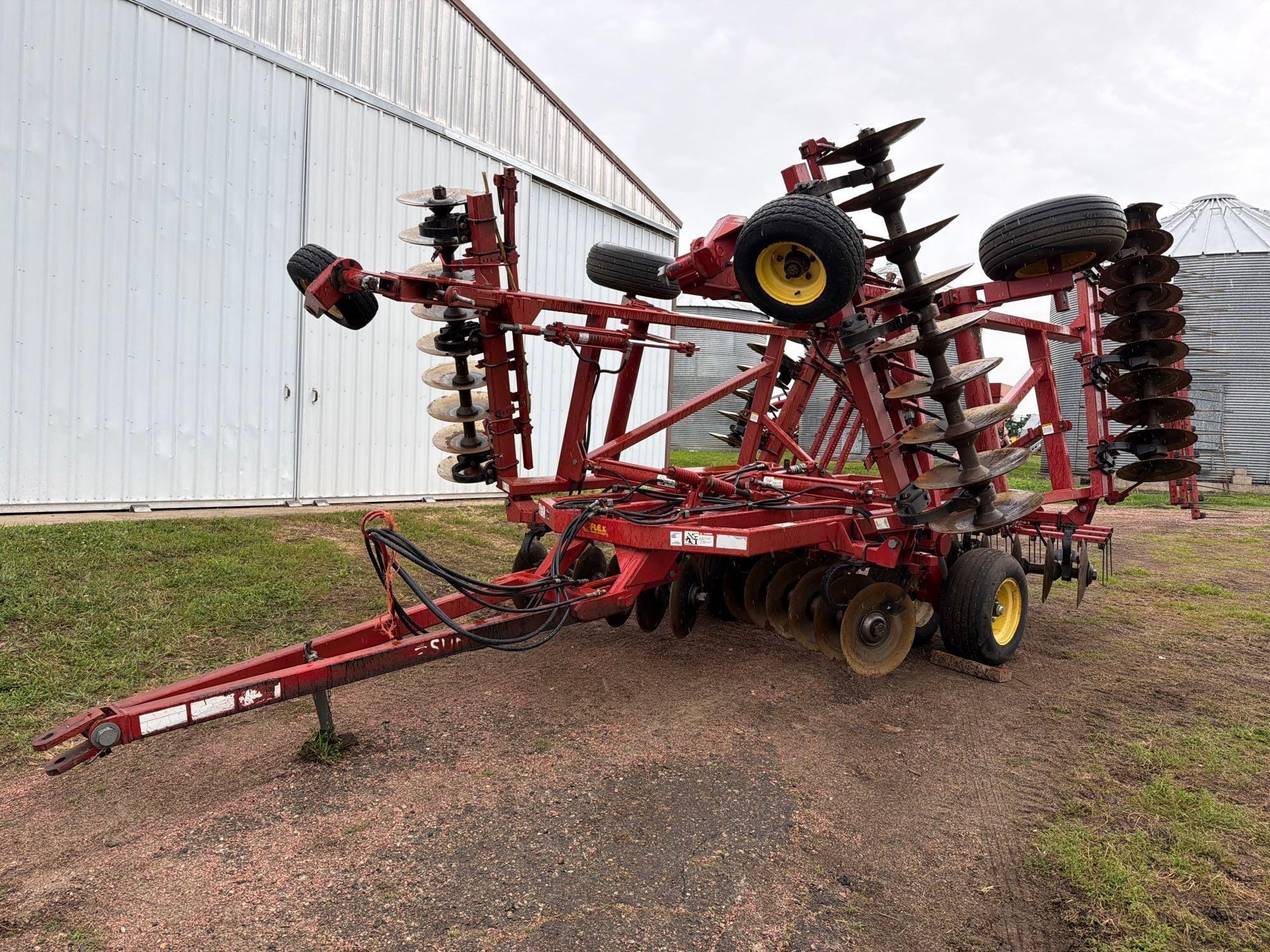 Sunflower 1232-21 Equipment Image0