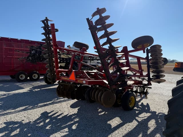 Image of Sunflower 1233 equipment image 1