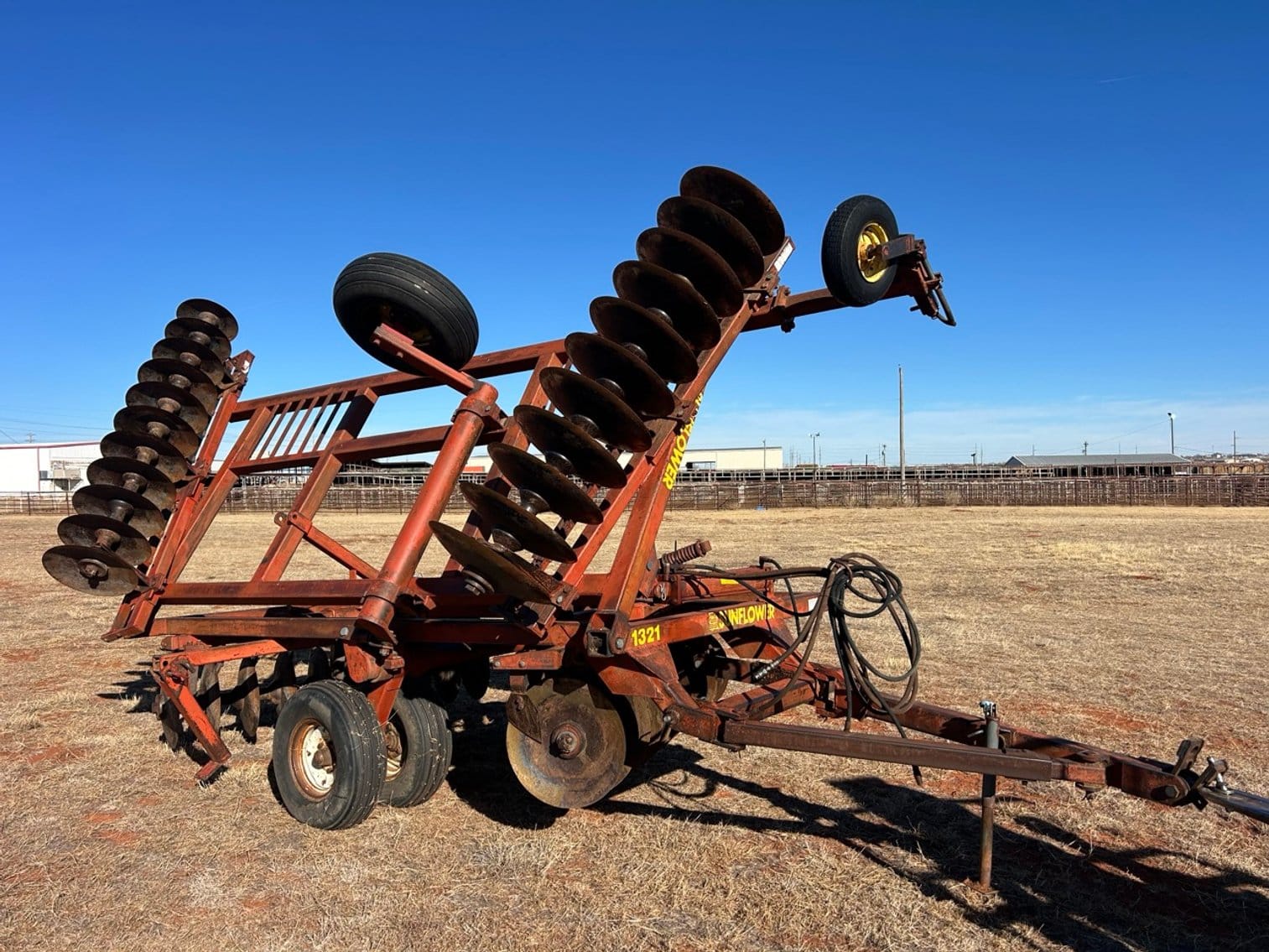 Sunflower 1321 Equipment Image0