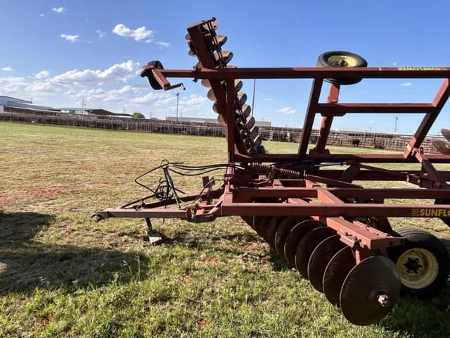 Image of Sunflower 1321 equipment image 3