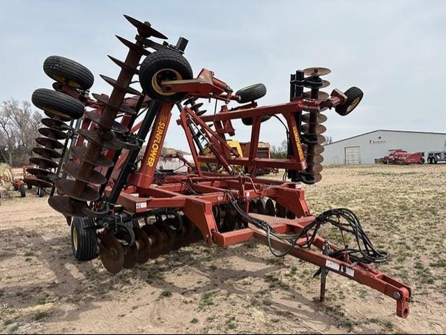 Sunflower 1433-29 Equipment Image0