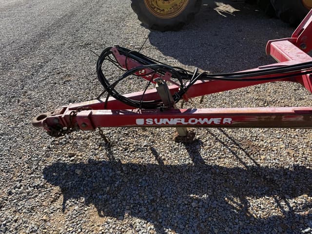 Image of Sunflower 1435 equipment image 3