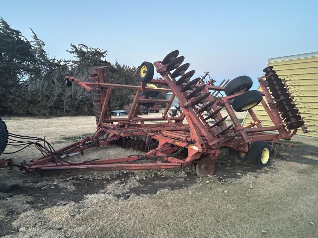 Sunflower 1441 Equipment Image0