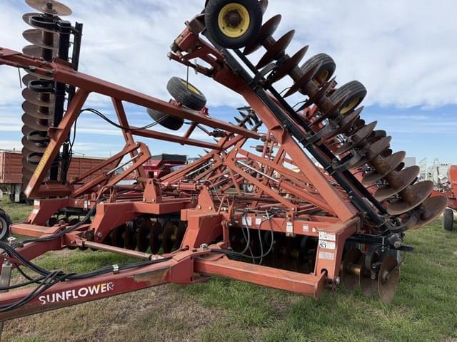 Image of Sunflower 1544 equipment image 2