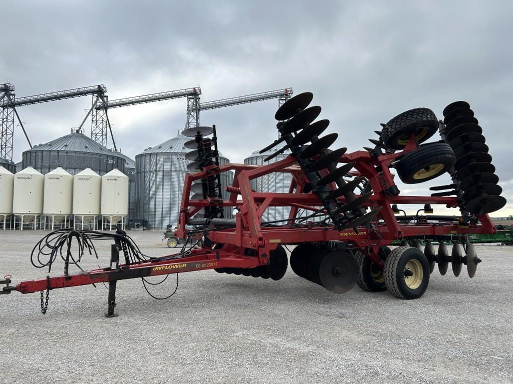 Sunflower 1830 Equipment Image0