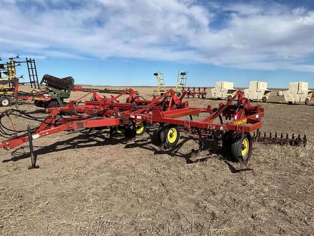 Image of Sunflower 3030 equipment image 1