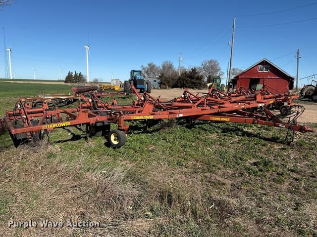 Image of Sunflower 3060 equipment image 2