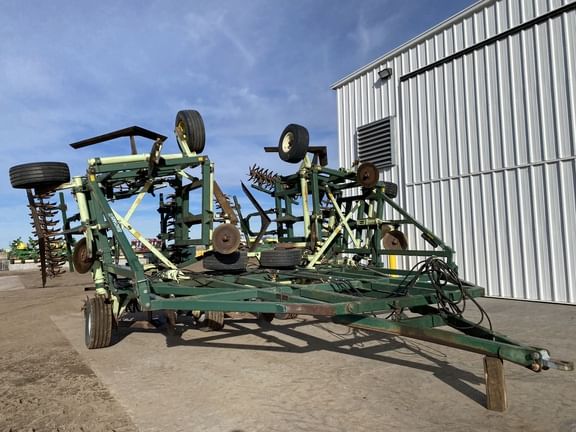 Sunflower 3391 Equipment Image0