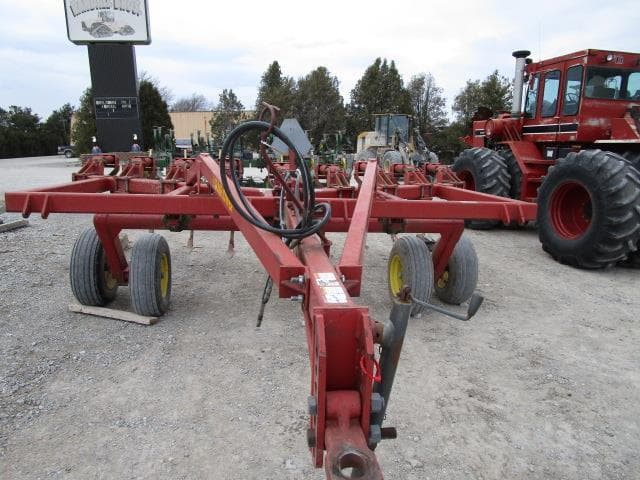 Image of Sunflower 4110 equipment image 1