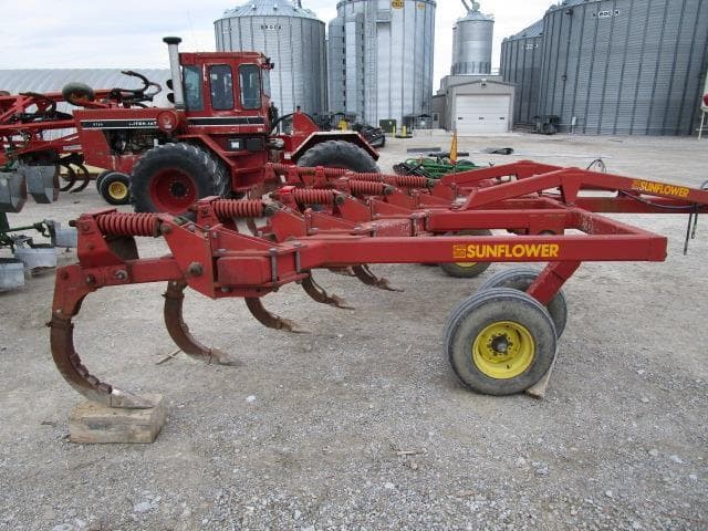 Image of Sunflower 4110 equipment image 3