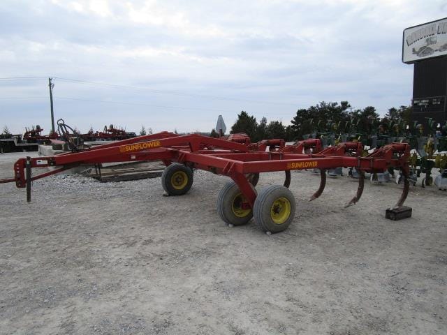 Sunflower 4110 Equipment Image0