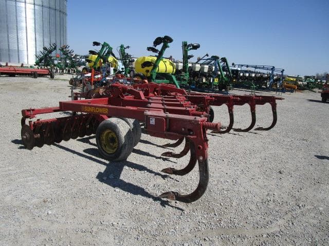 Image of Sunflower 4110 equipment image 4