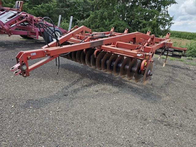 Image of Sunflower 4211 equipment image 1