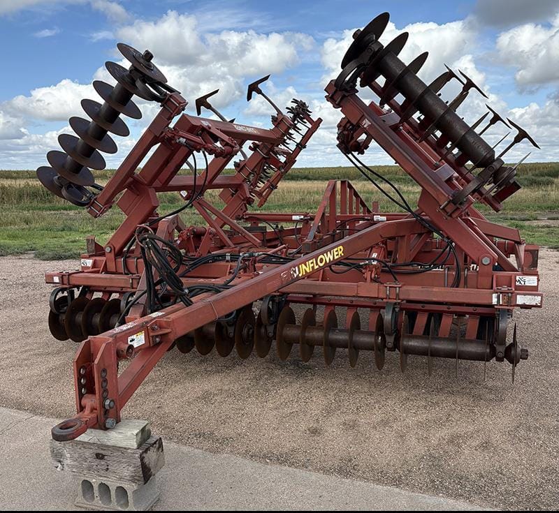 Sunflower 4211-24 Equipment Image0