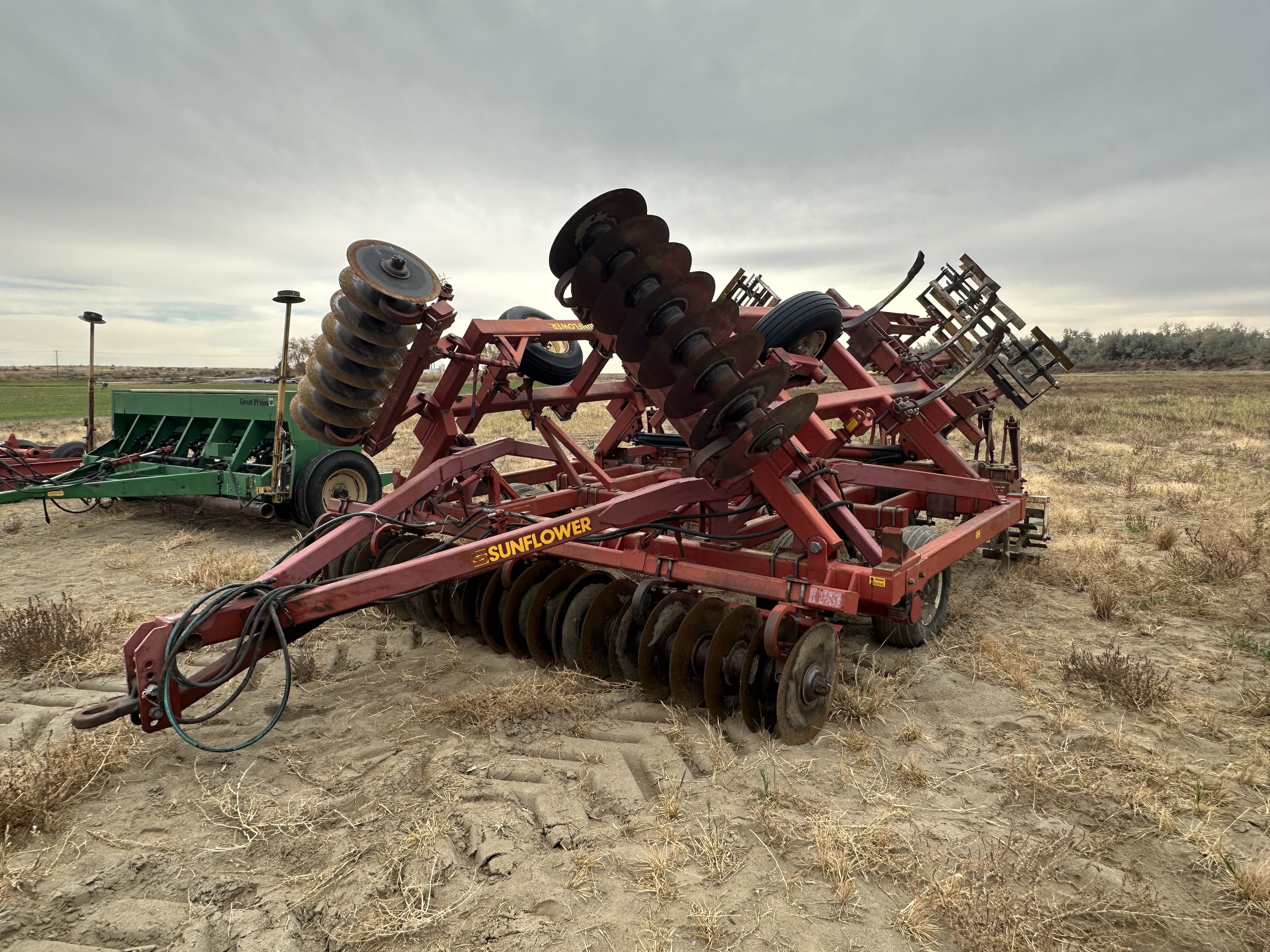 Sunflower 4211-24 Equipment Image0