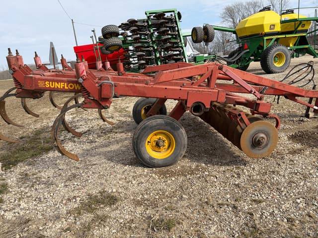 Image of Sunflower 4211 equipment image 2
