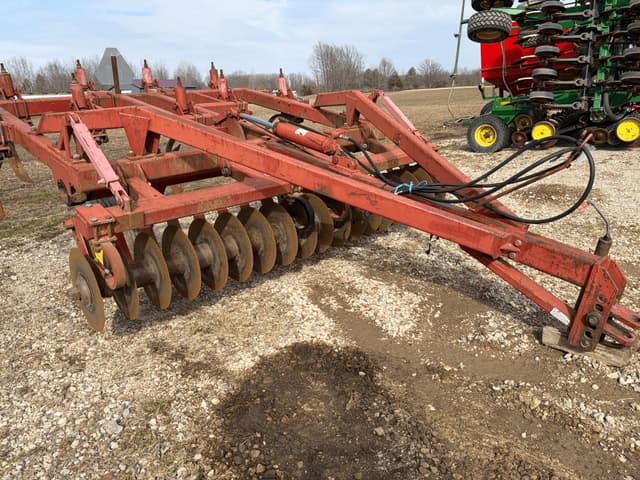 Image of Sunflower 4211 equipment image 1