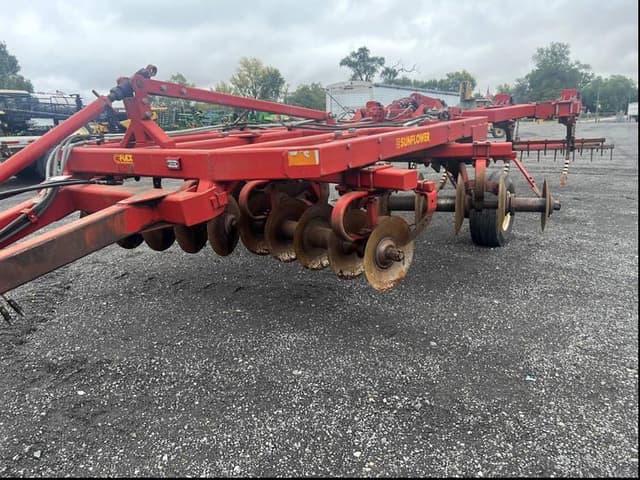 Image of Sunflower 4311 equipment image 2