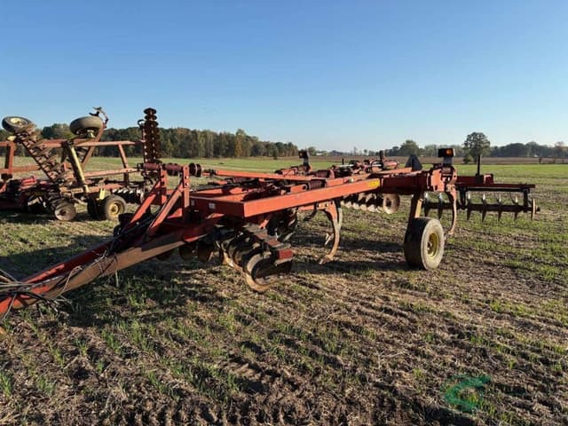 Image of Sunflower 4410-13 equipment image 2