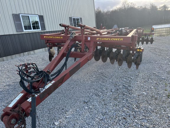 Sunflower 4411 Equipment Image0